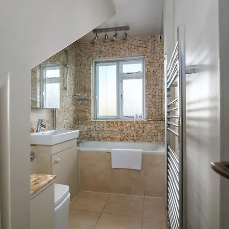 Stunning Flat In Little Venice Opposite The Canal London Exterior photo