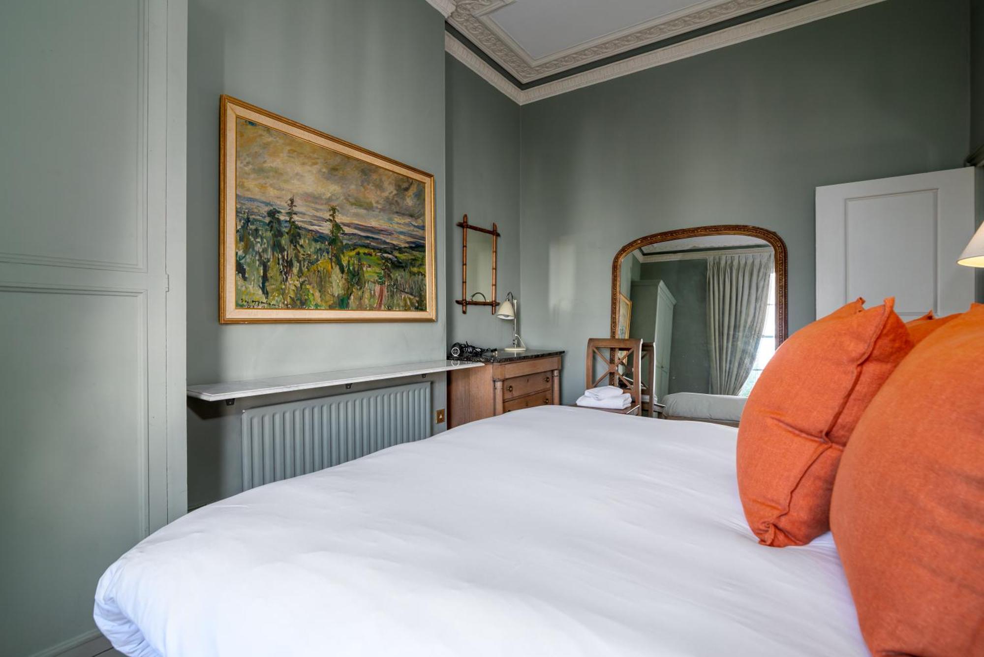 Stunning Flat In Little Venice Opposite The Canal Апартаменты