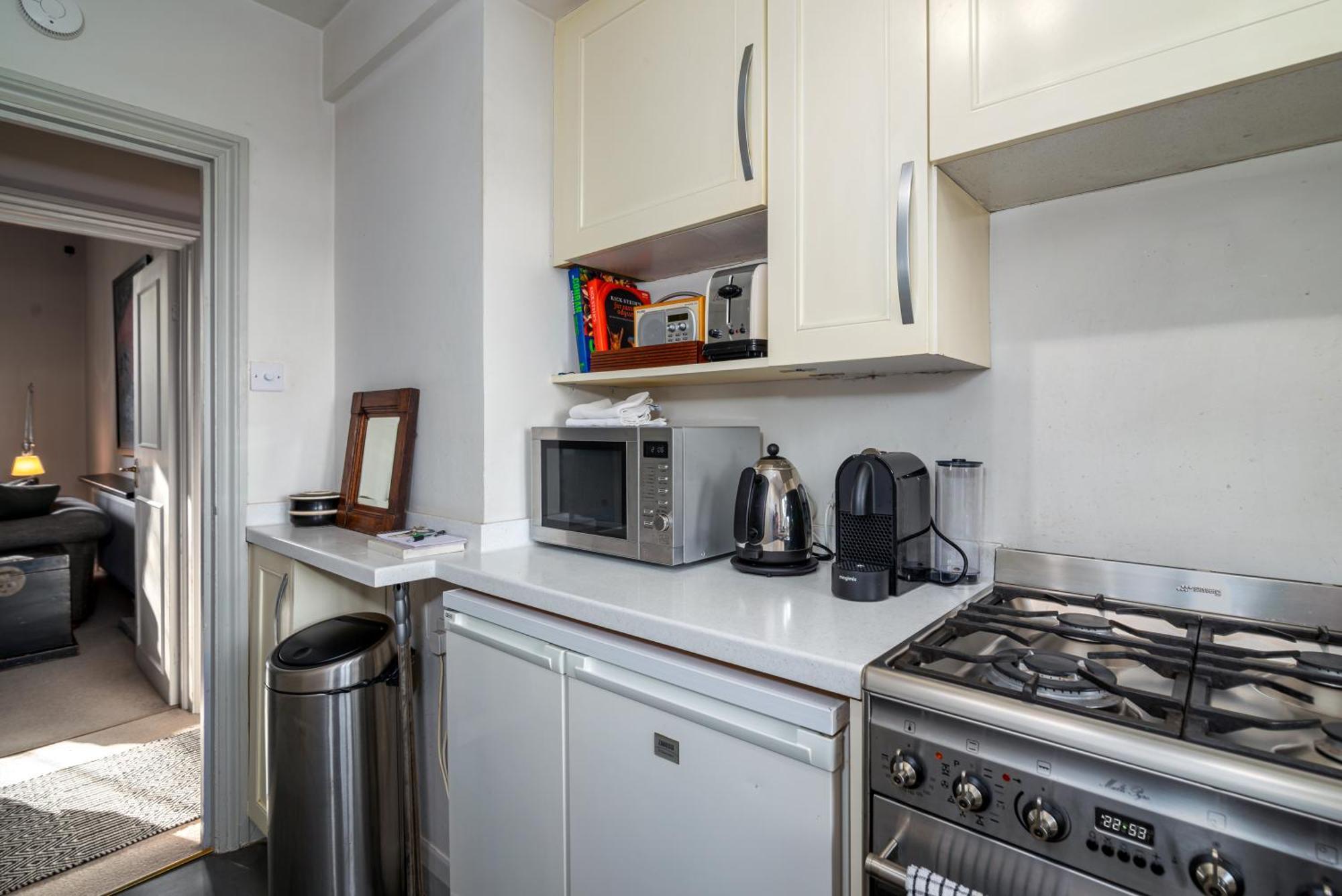 Stunning Flat In Little Venice Opposite The Canal * Лондон
